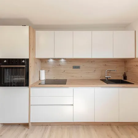 Apartamento Yellow And Liubliana