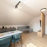 Apartamento Yellow And Liubliana